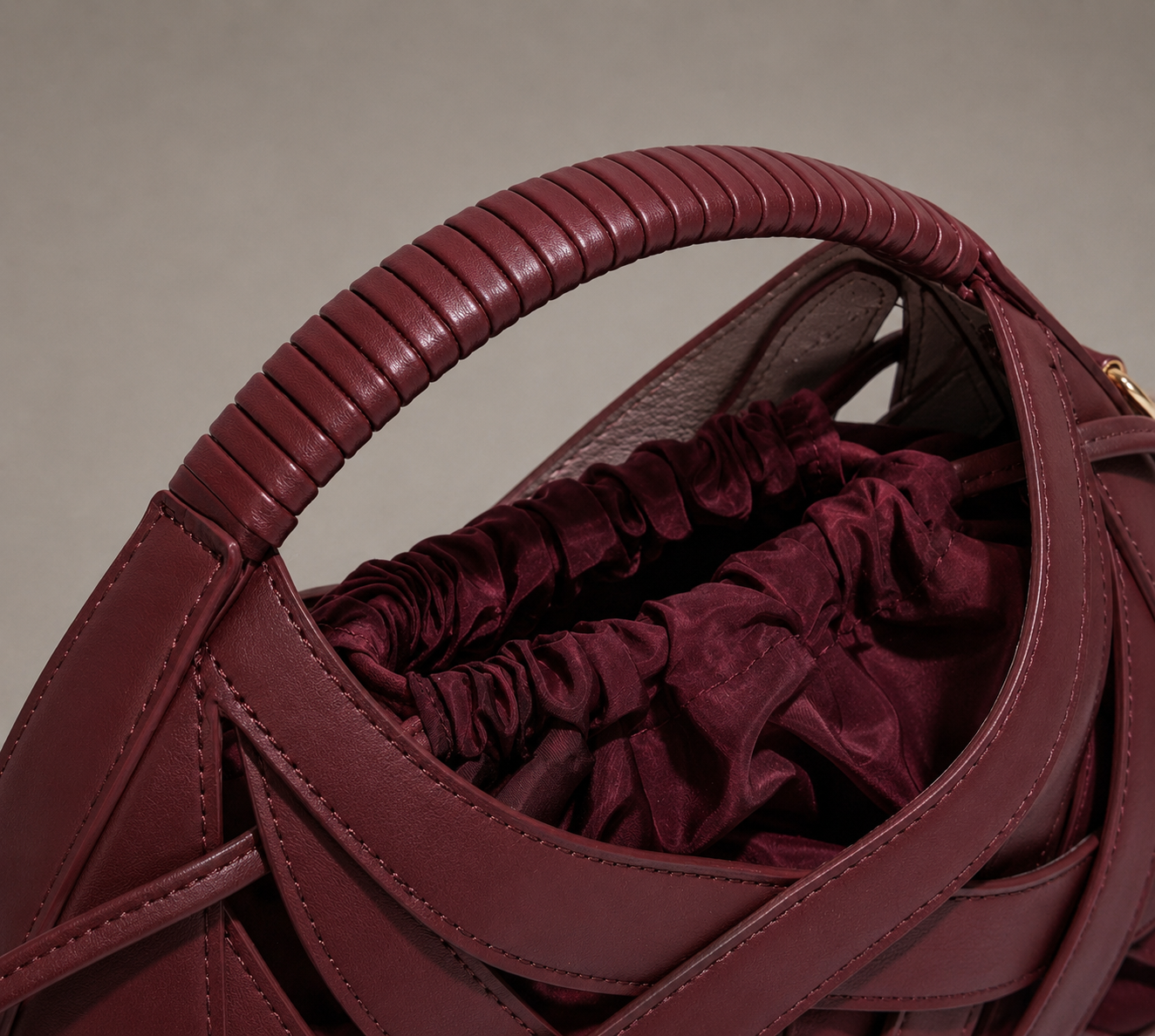Genuine Leather Woven Shoulder Bag in Burgundy